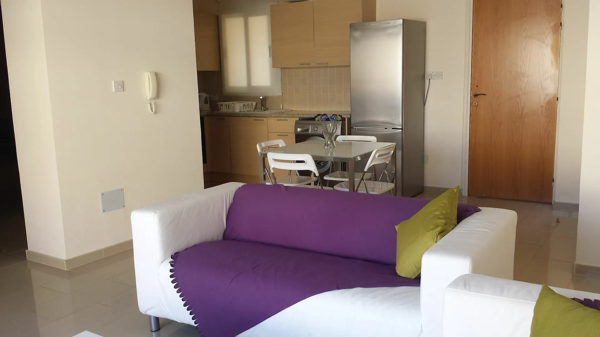 Photothea Apartments Πρωταράς